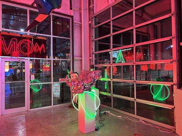 Neon Museum of St. Louis