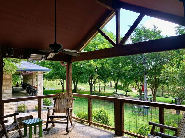 Bell Springs Winery & Brewery