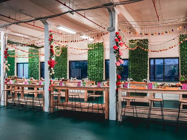 Natural Annie Essentials Candle Bar & Studio