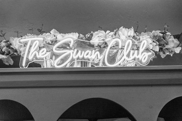 Swan Club