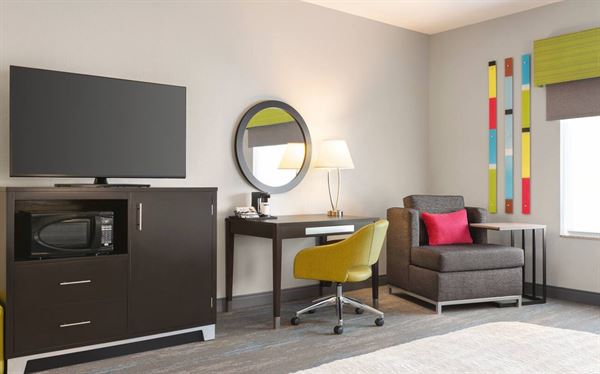 Hampton Inn & Suites York South