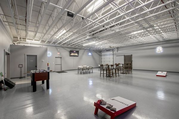 The Clubhouse Lounge