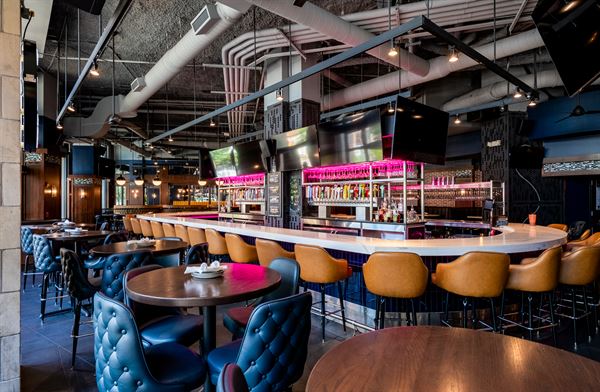 Bar Louie - The Gulch