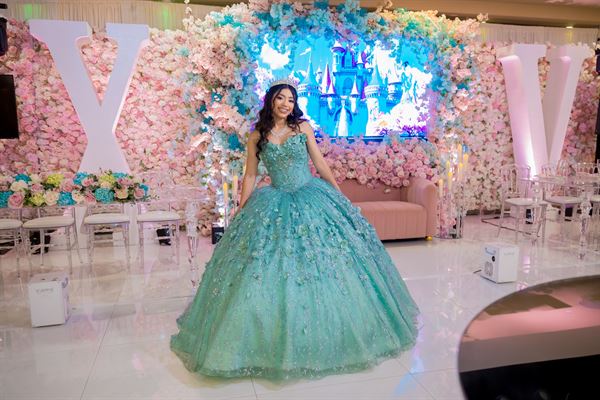 The Grand Conquista Banquets