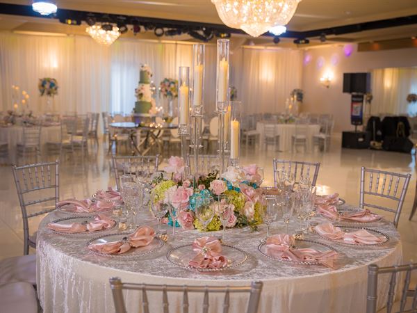 The Grand Conquista Banquets