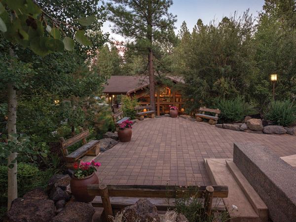 Seventh Mountain Resort