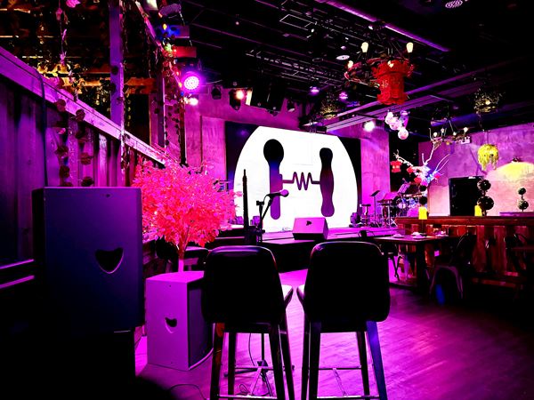 Theme House Restaurant Bar & Karaoke