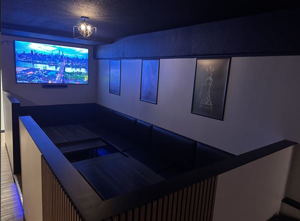 Midnight Kings Hookah Lounge and Grill