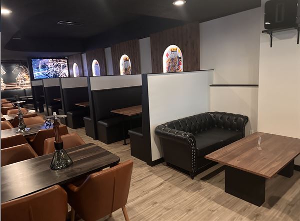 Midnight Kings Hookah Lounge and Grill