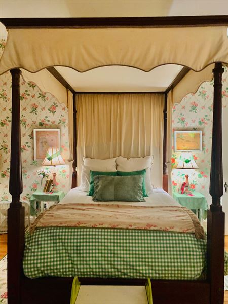 Canal St. Bed and Breakfast