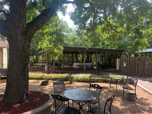 Cross Timbers Winery