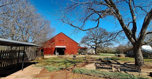 Cross Timbers Winery
