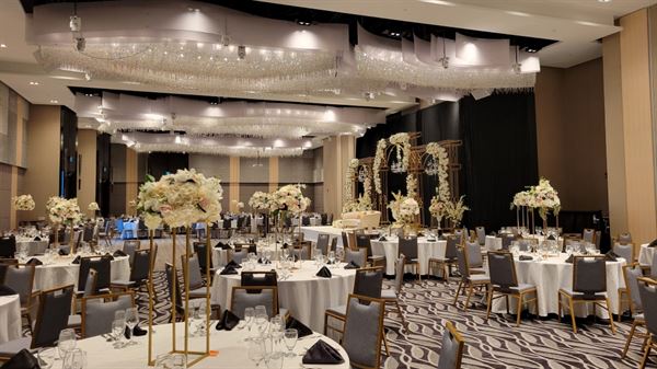 Luxe Convention Centre