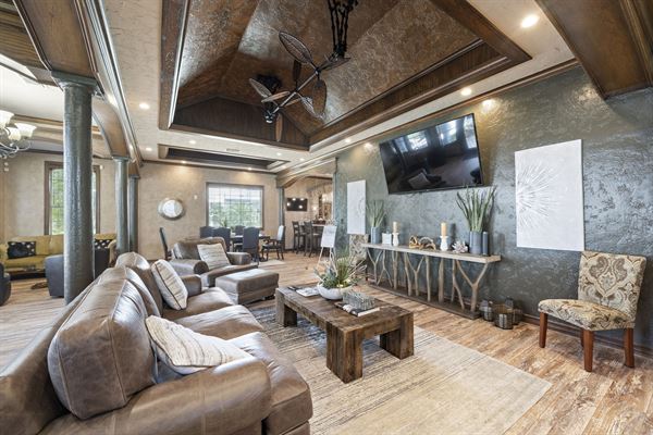 Vacay Time Lodge at Tiki Island