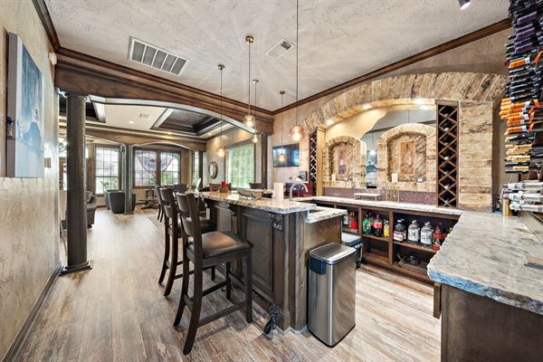 Vacay Time Lodge at Tiki Island