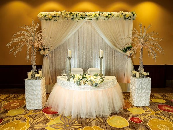 Embassy Suites by Hilton Los Angeles - Glendale