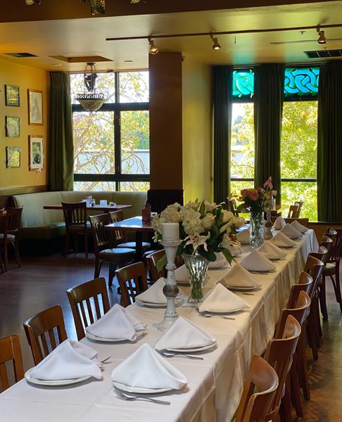 Rosie McCann's Irish Pub & Restaurant