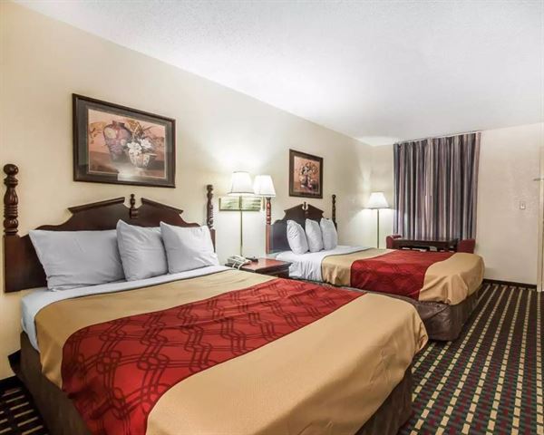 Econo Lodge Inn & Suites I-20, Exit 73