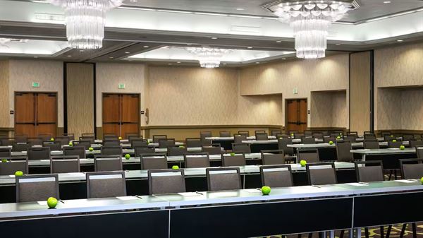 DoubleTree by Hilton Hotel Sonoma Wine Country