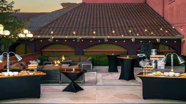 DoubleTree by Hilton Hotel Sonoma Wine Country