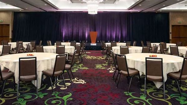 DoubleTree by Hilton Hotel Sonoma Wine Country