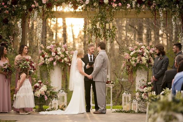 Creekside Meadows Wedding Venue
