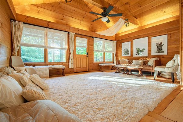 Mount Mitchell Eco Retreat