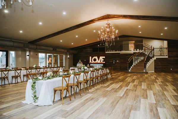 Rusted Rail Golf Club and Wedding Venue