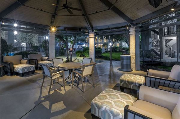 Holiday Inn Hotel & Suites Phoenix Airport North