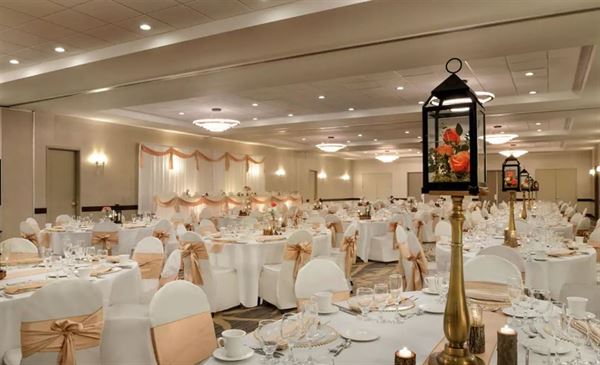 Embassy Suites By Hilton Milwaukee Brookfield