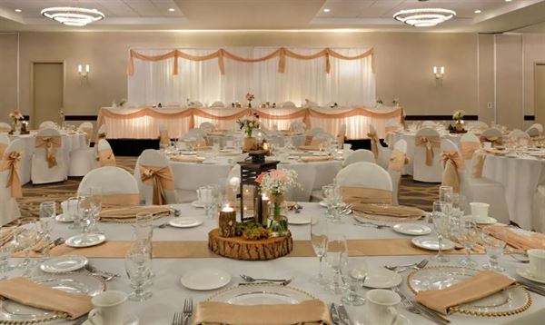 Embassy Suites By Hilton Milwaukee Brookfield