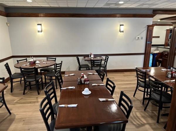 Jolly Inn Restaurant and Banquet Hall