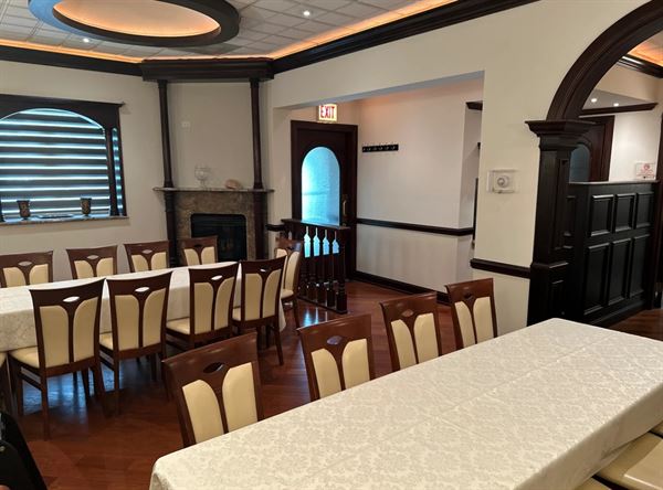 Jolly Inn Restaurant and Banquet Hall