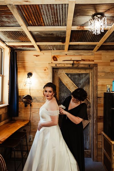 Moonlight Pine Event Barn