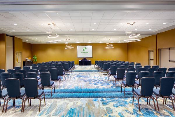 Holiday Inn Hotel & Suites Phoenix Airport North