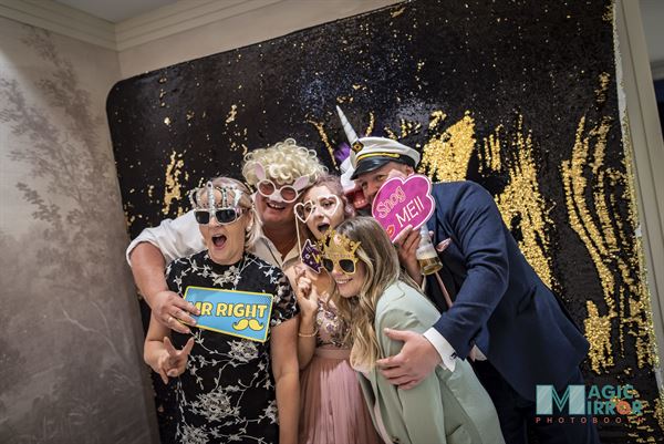 Magic Mirror Photobooths