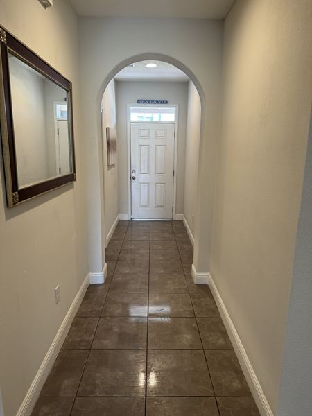 C'est la vie Venue & Suits