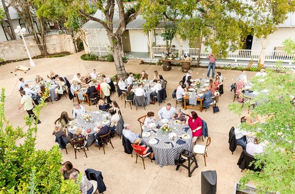 The Kendall Hill Country Inn