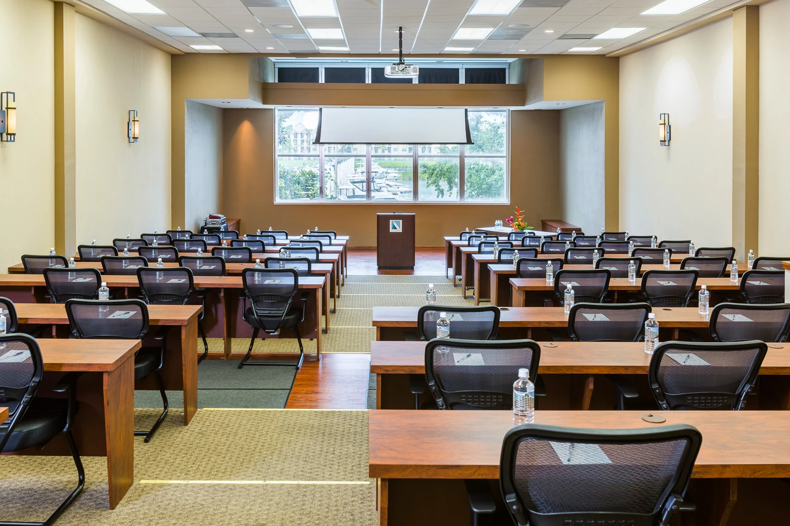 South Shore Harbour Resort & Conference Center