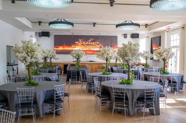 Maxximo Banquet Hall & Entertainment
