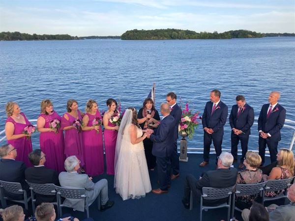 Al and Alma's Supper Club & Charter Cruises