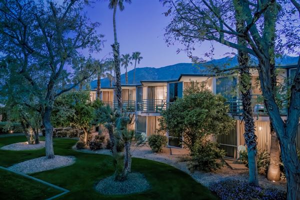 Margaritaville Resort Palm Springs