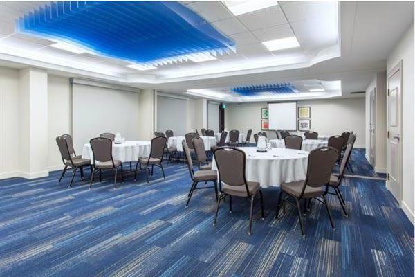 Holiday Inn Express & Suites Mississauga-Toronto Southwest