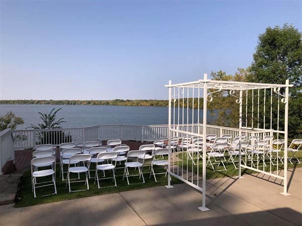 Diamond Point Steak House and Lounge