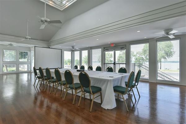 River Inn Of Harbor Town