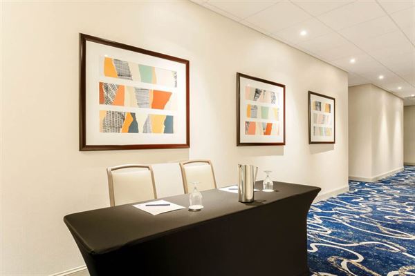 DoubleTree by Hilton Hotel Austin - University Area