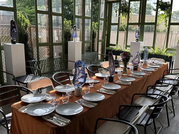 Trifecta: Glass - Art - Lounge