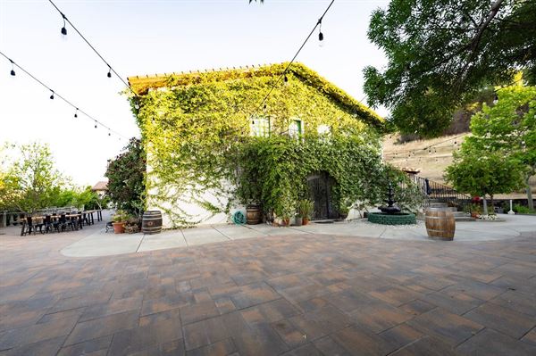 Pleasants Valley Estate Vineyards, LLC