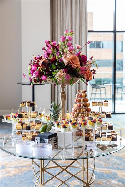 Tempo by Hilton Downtown Nashville