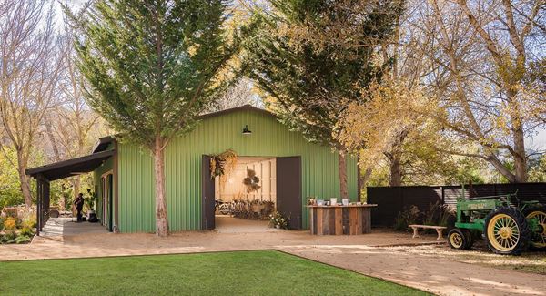 Hilltop Guest Ranch & Vineyards